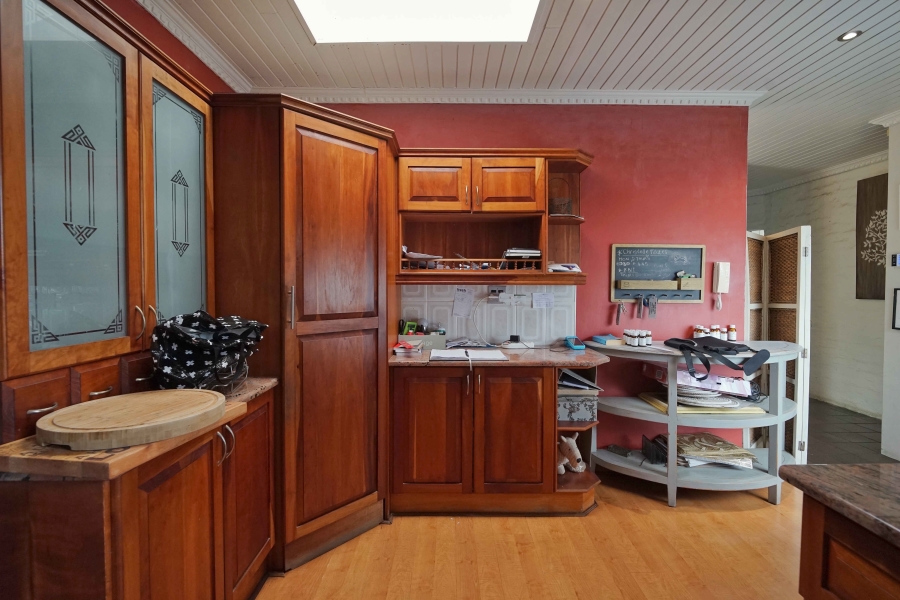 8 Bedroom Property for Sale in Vincent Eastern Cape